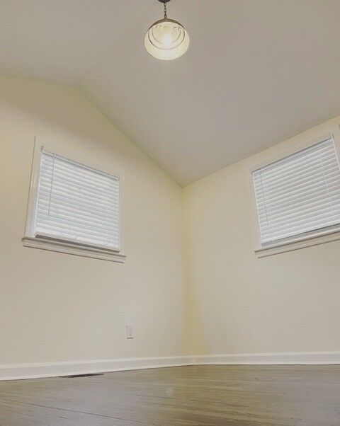 Property Photo: 130 Hart Ln TN 37207