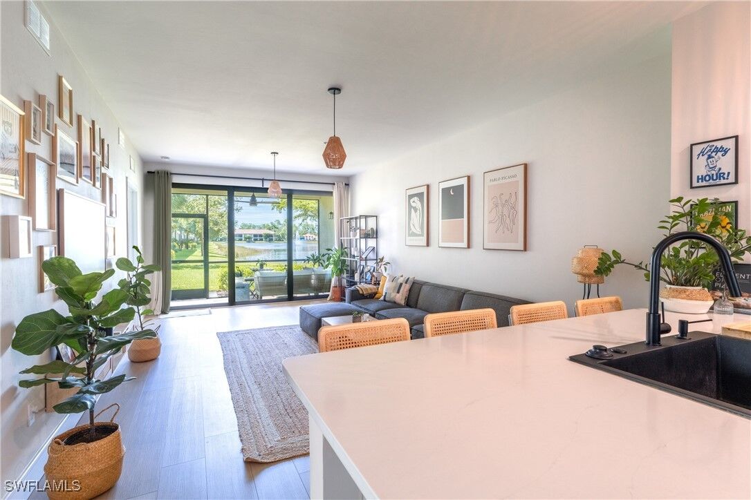 Property Photo: 15126 Palmer Lake Circle 101 FL 34109