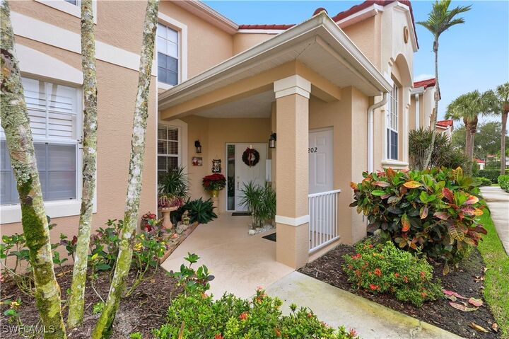 Property Photo:  2910 Cypress Trace Circle 102  FL 34119 