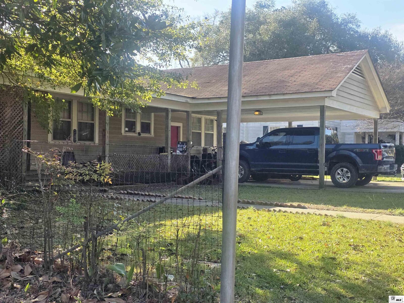 Property Photo:  301 Second Street  LA 71295 