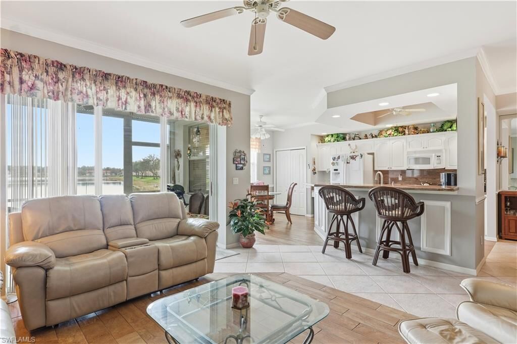 Property Photo:  2910 Cypress Trace Cir 102  FL 34119 