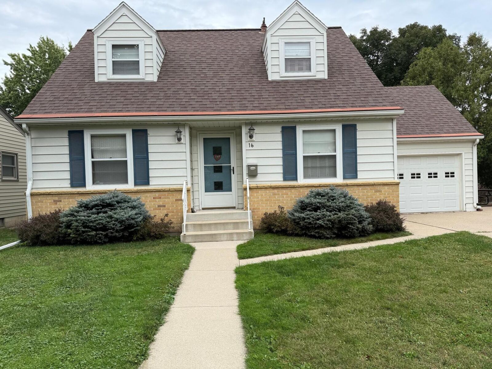 Property Photo:  16 Bruce Court  MN 56001 