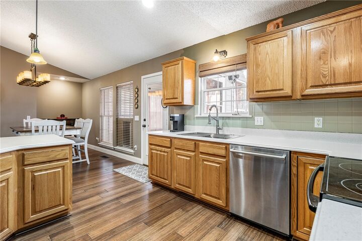 Property Photo: 99 Argyll Drive AR 72715