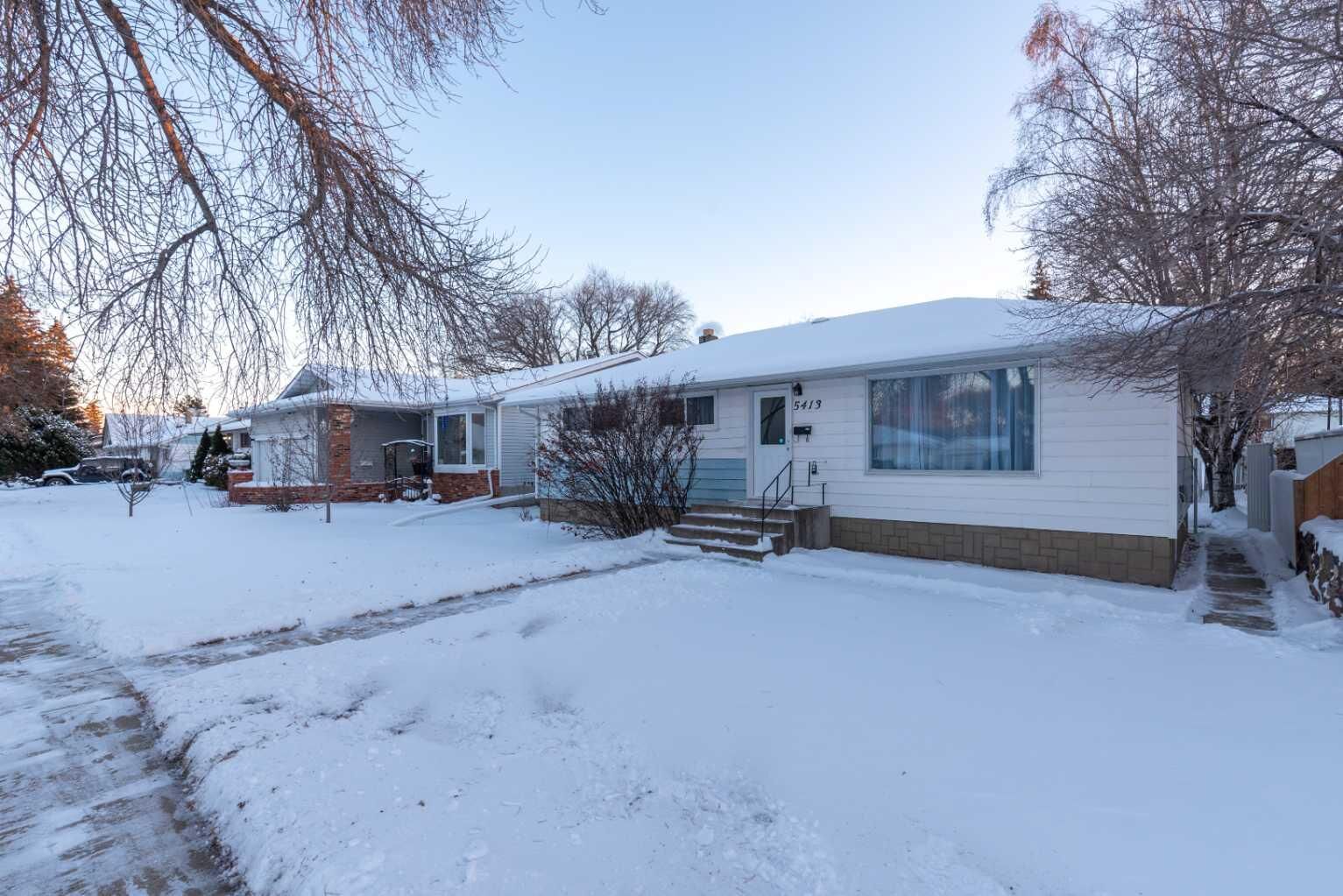 Property Photo: 5413 47 Street AB T9V 0G7