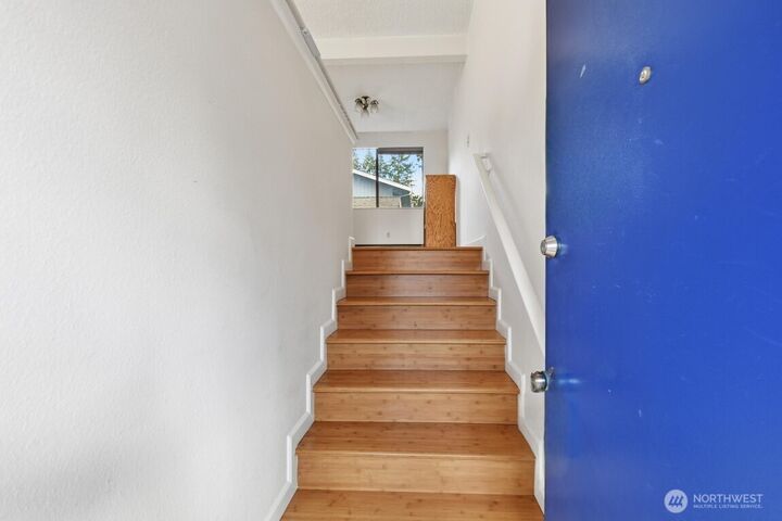 Property Photo: 12529 SE 30th Street WA 98005