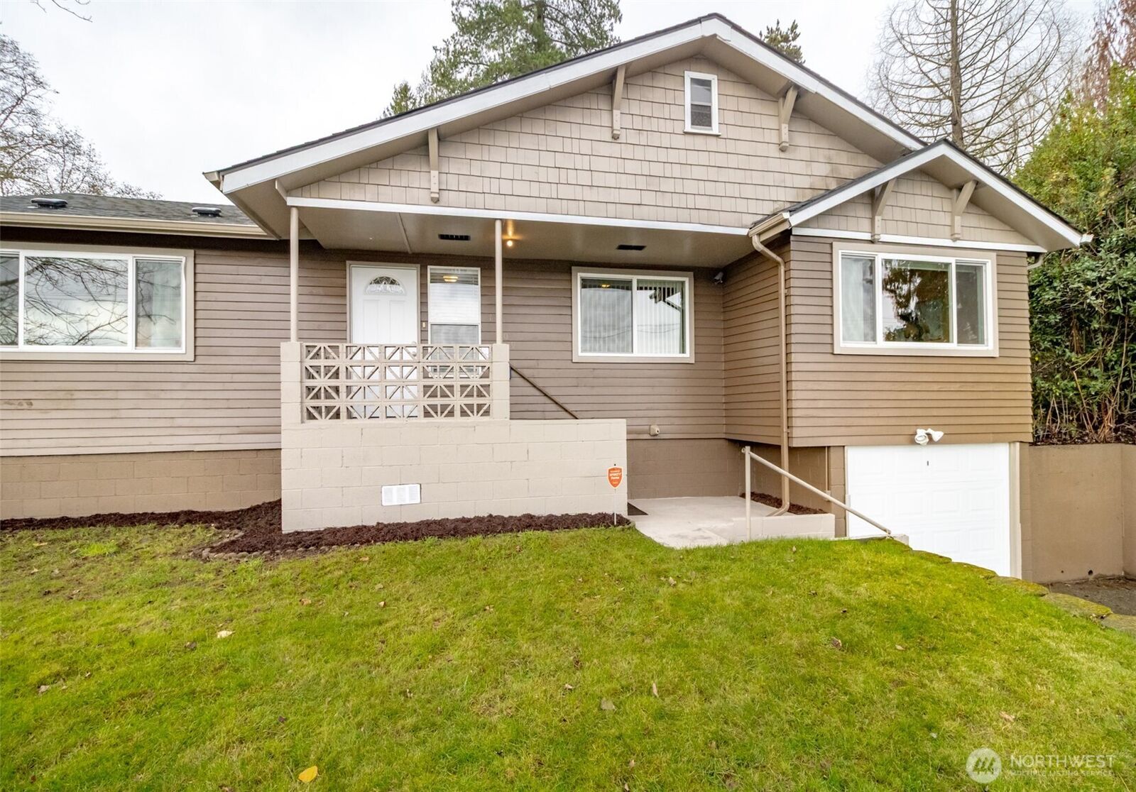 Property Photo:  7109  Pacific Highway E  WA 98354 