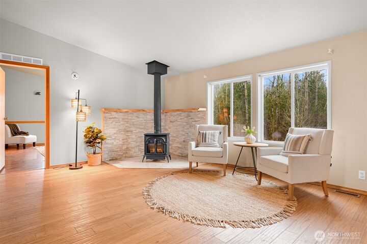 Property Photo: 3025 E Smith Road WA 98226