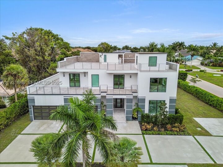 Property Photo:  3800 Crayton Road  FL 34103 