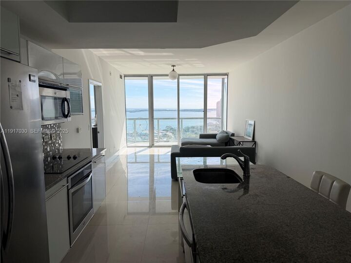 Property Photo: 888 Biscayne Blvd 2904 FL 33132