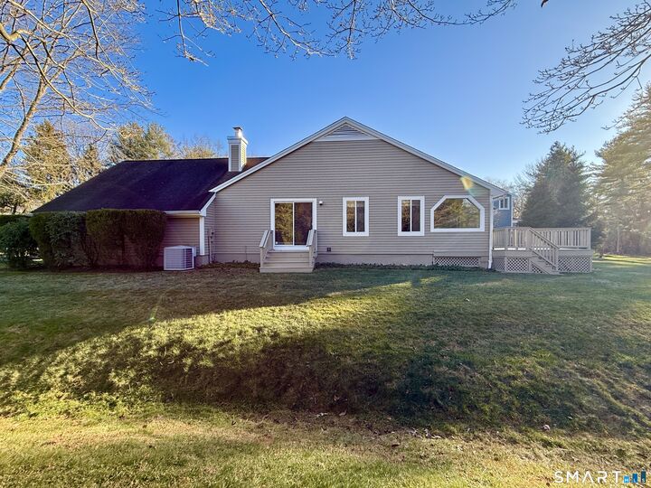 Property Photo:  1 Alfred Lane  CT 06902 