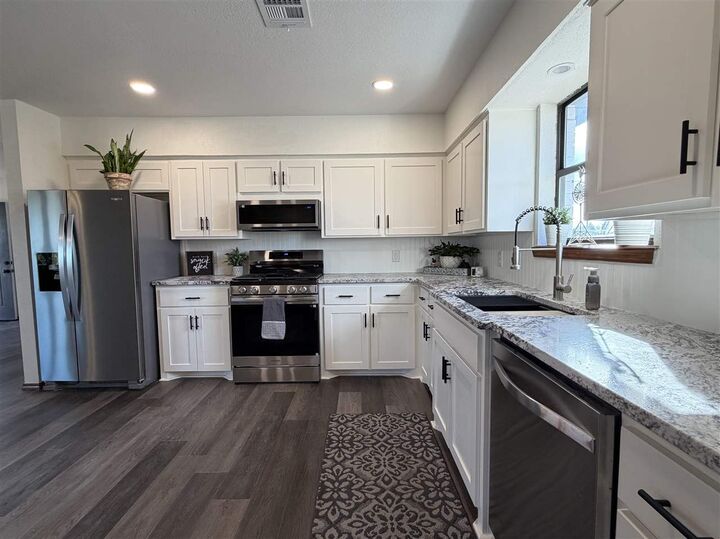 Property Photo: 2316 W Grandstaff Road OK 74023