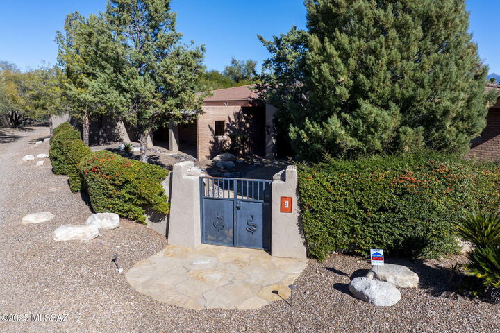 Property Photo:  8 Avenida Gutierrez  AZ 85640 