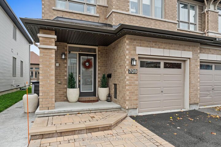 Property Photo: 708 Guardian Grove ON K1X 0B3