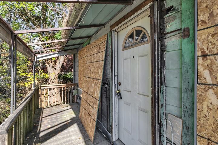 Property Photo: 1934 Laketon Rd PA 15221