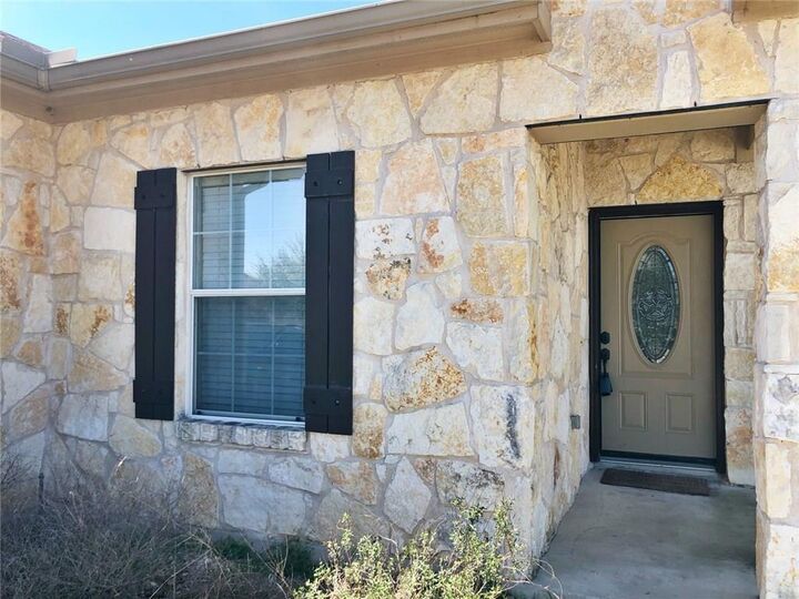 Property Photo:  300 Golden Eagle Lane  TX 78641 