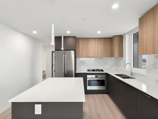 Property Photo: 20065 85 Avenue 206 BC V2Y 3Y4