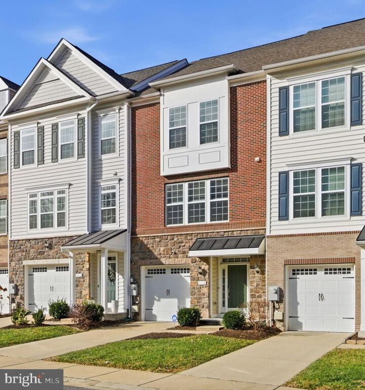 Property Photo:  5004 Forest Pines Drive  MD 20772 