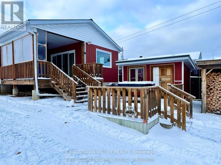 Property Photo:  44 Lacroix Bay Road  ON K0J 2L0 