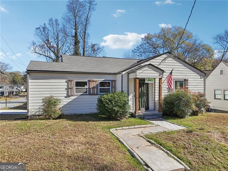 Property Photo: 210 Chicamauga Avenue SW GA 30314
