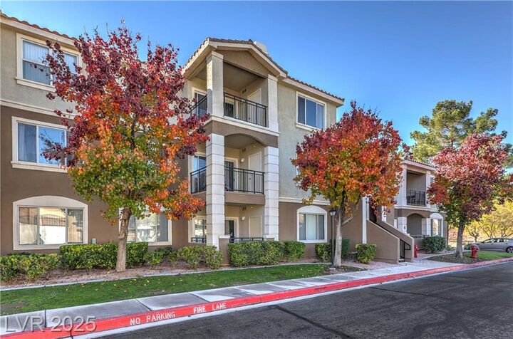 Property Photo:  2900 Sunridge Heights Parkway 1115  NV 89052 