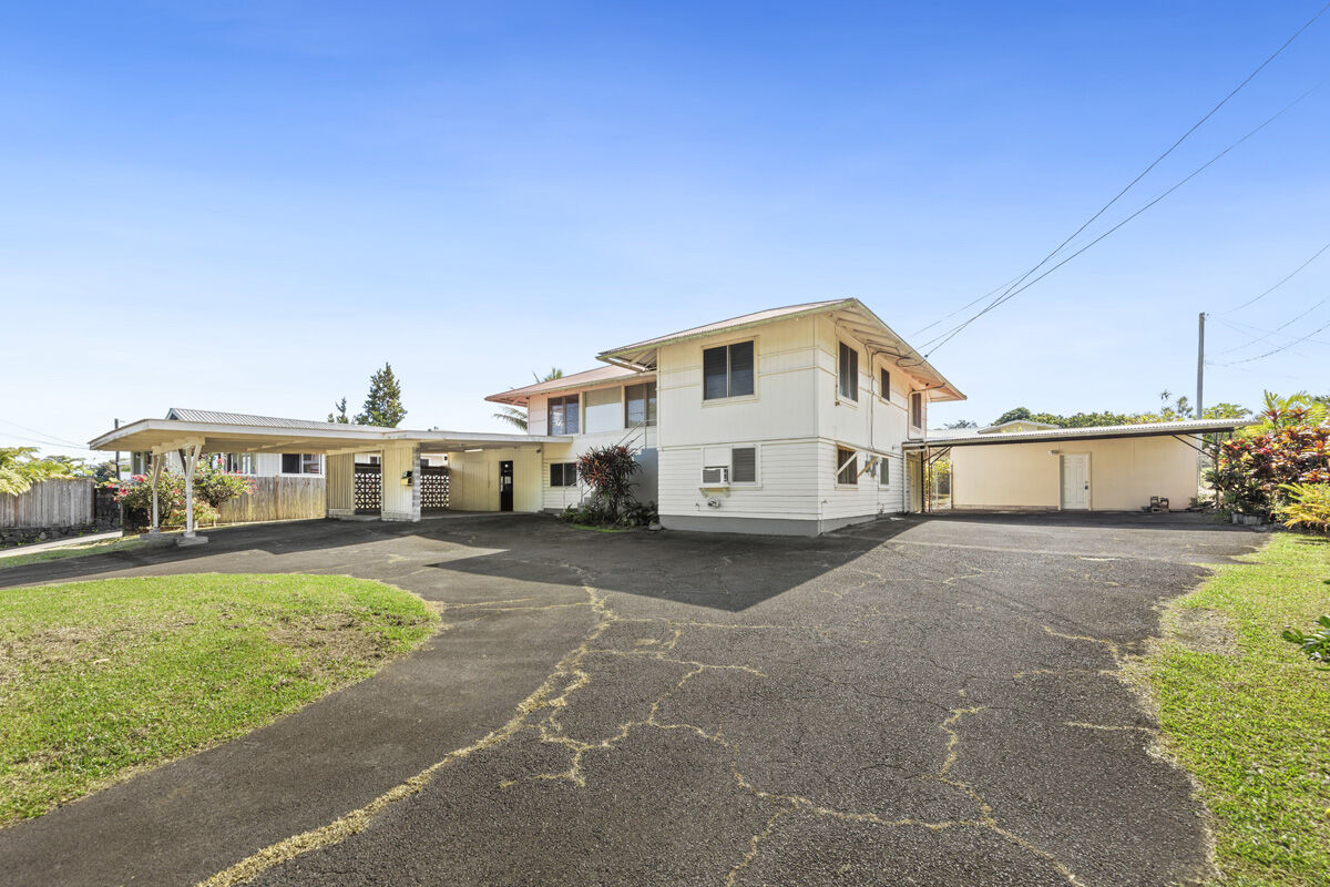 Property Photo:  801 Waianuenue Ave  HI 96720 
