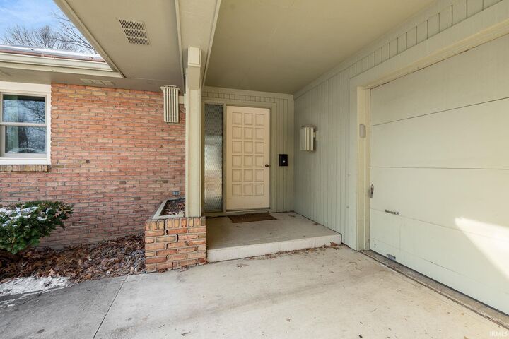 Property Photo: 3611 Deer Cove IN 46815