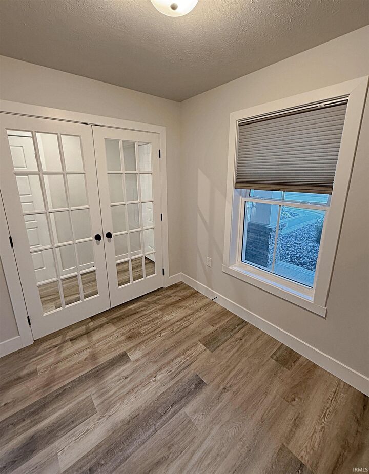 Property Photo: 9 Beacon Way IN 47501