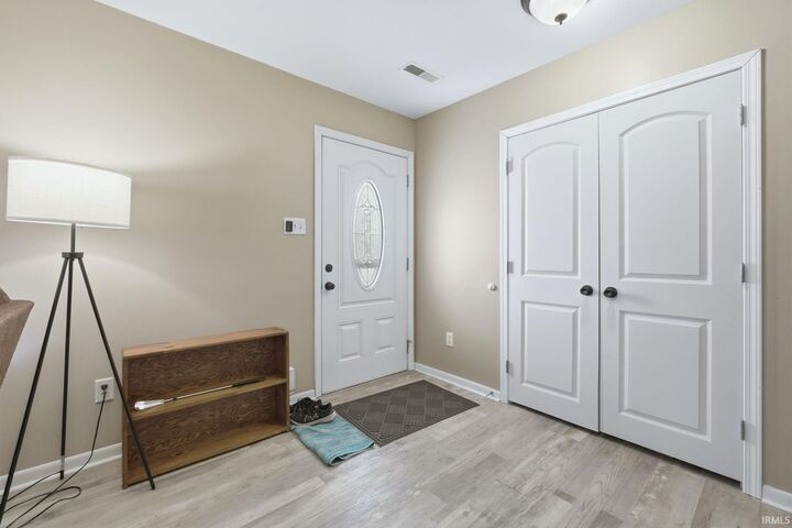 Property Photo:  703 Westview Drive  IN 46703-1635 