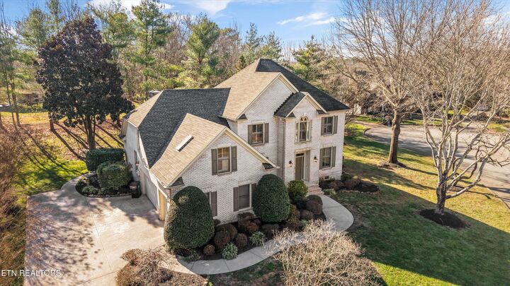 Property Photo: 8950 Isherwood Lane TN 37922