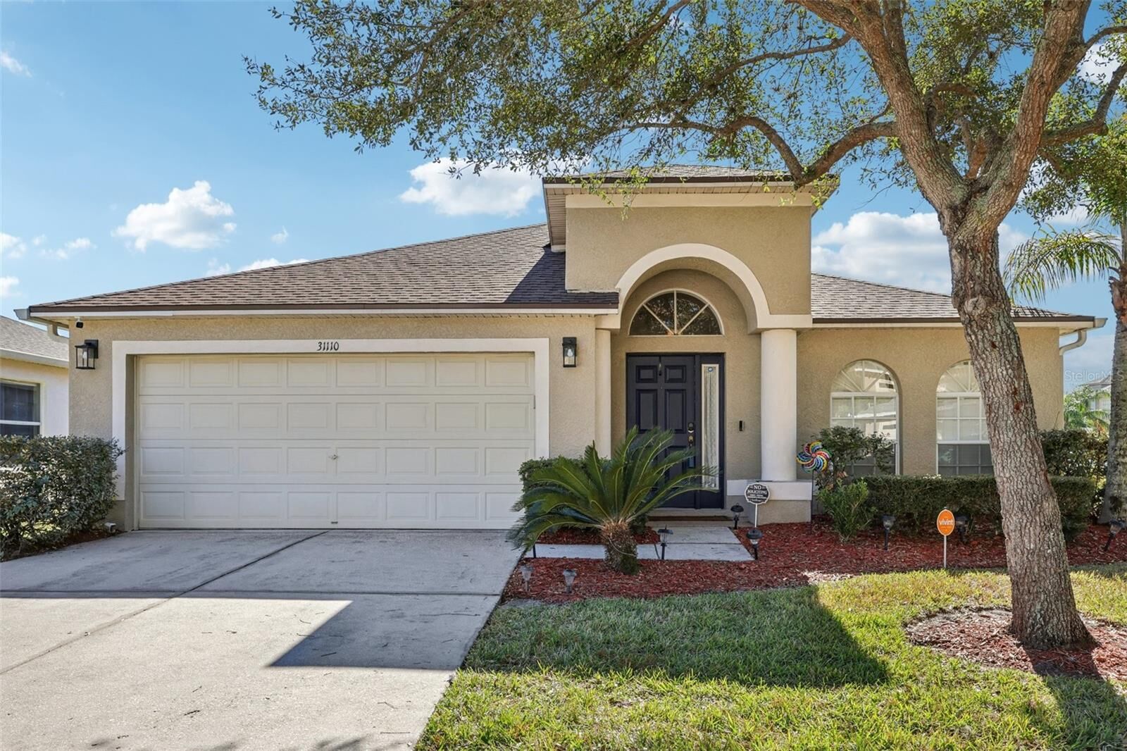 Property Photo:  31110 Stone Arch Avenue  FL 33545 