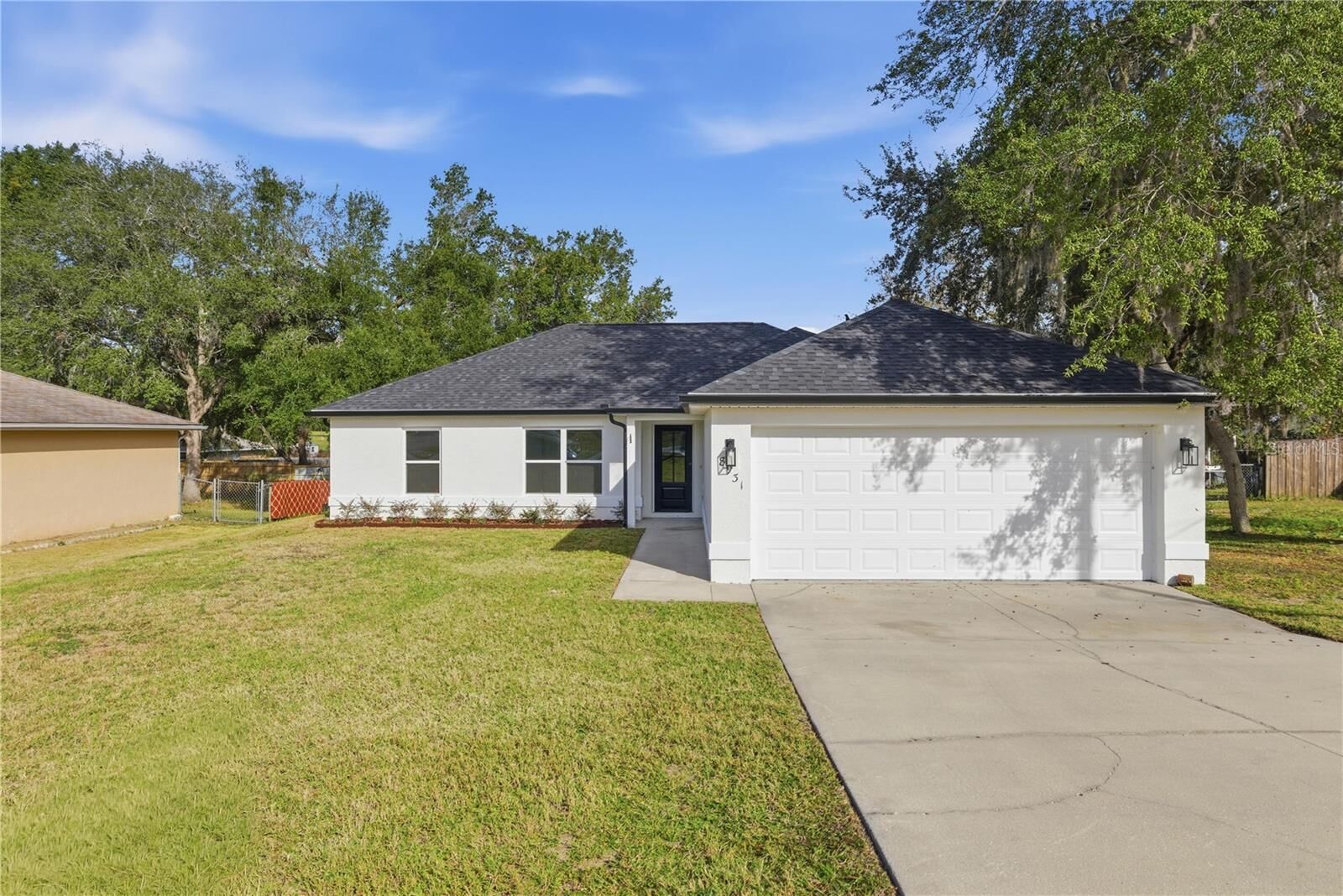 Property Photo:  8931 SE 156th Street  FL 34491 