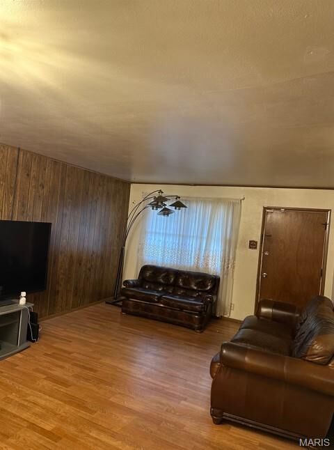 Property Photo:  518 Banavie Drive  MO 63137 