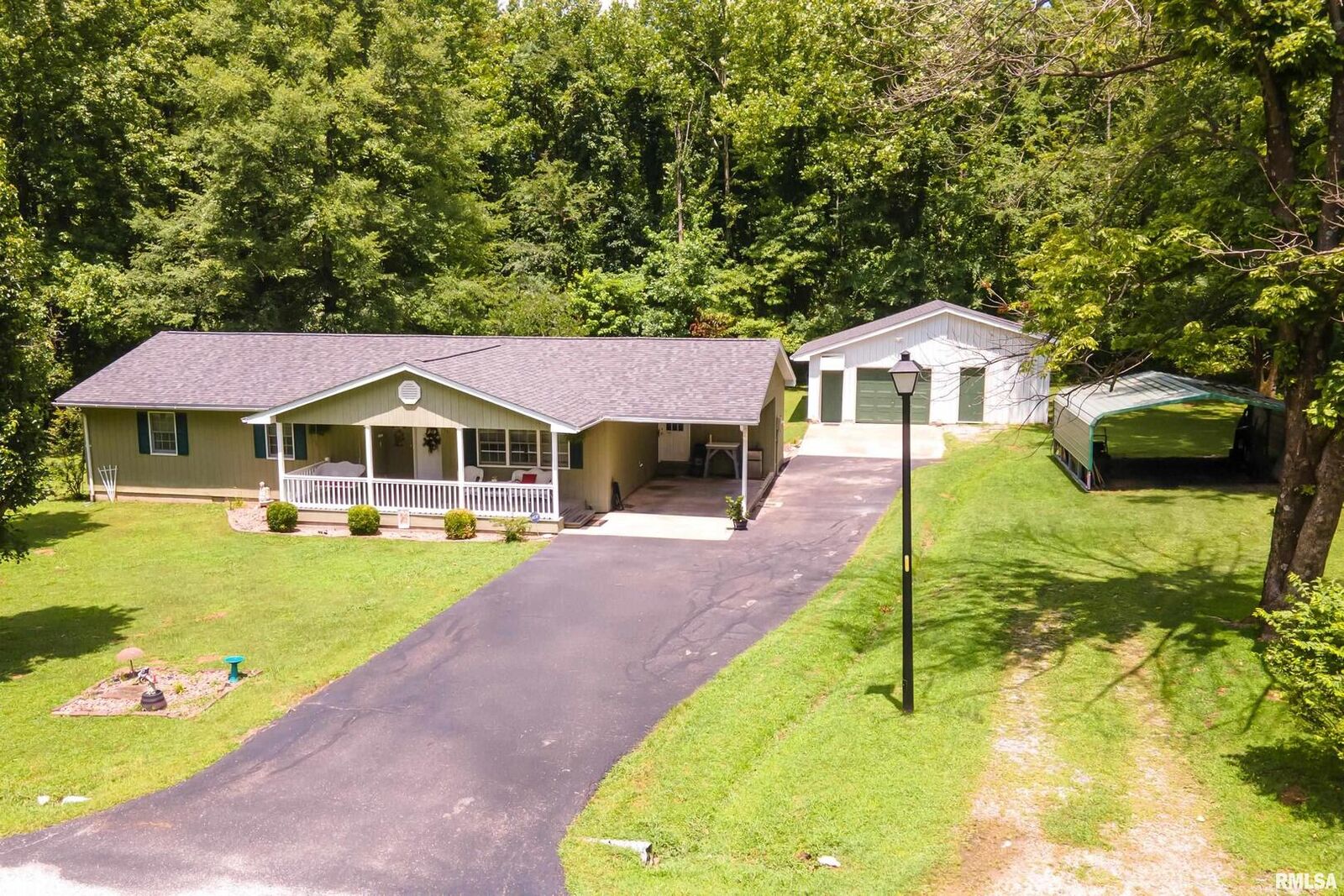 Property Photo: 53 Tippy Road IL 62966