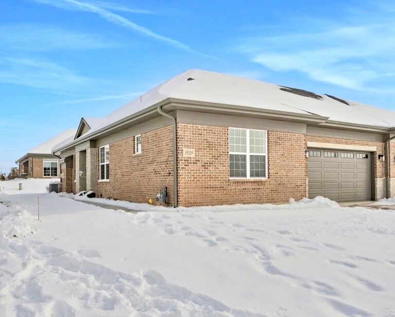 Property Photo:  19209 Buncrana Circle  IL 60487 
