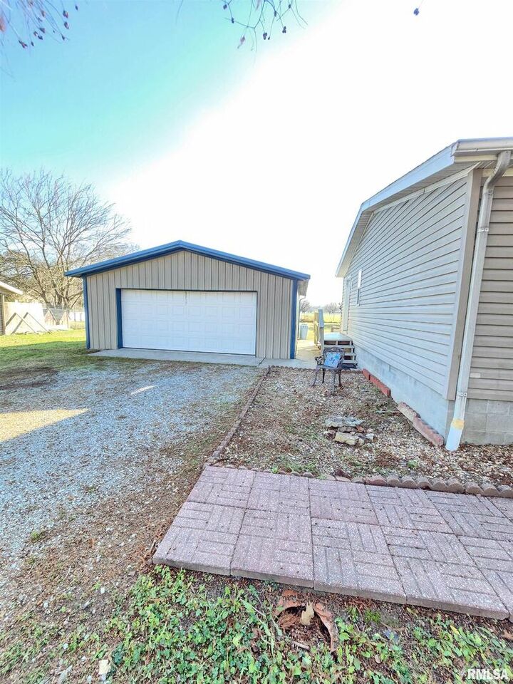 Property Photo: 37 Janet Street IL 62966