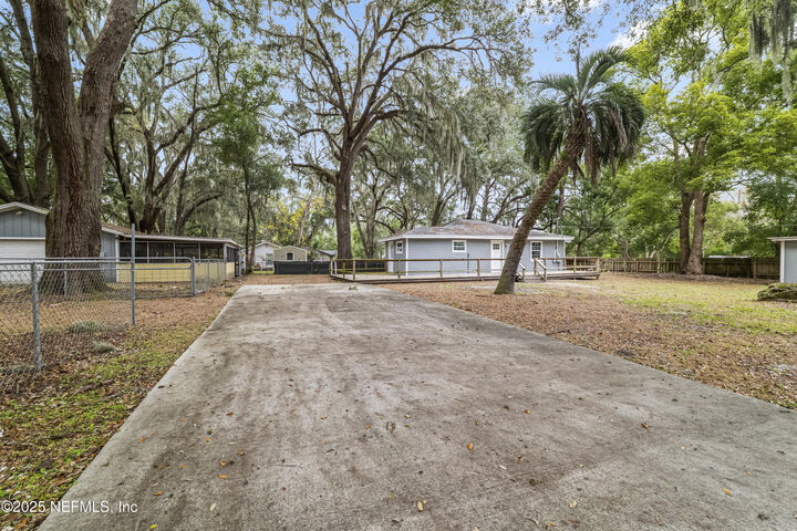 Property Photo:  606 Jackson Avenue N  FL 32220 