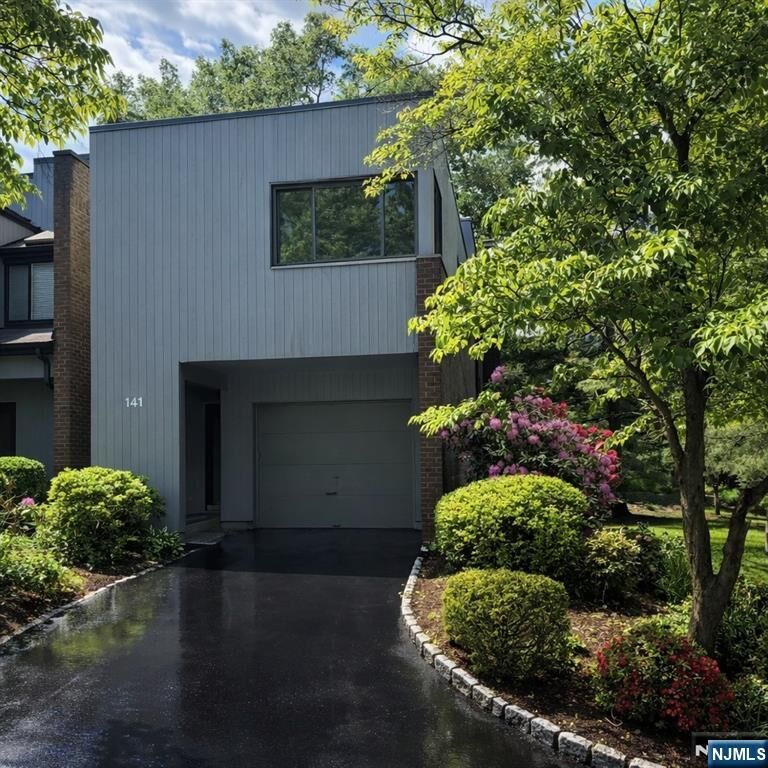 Property Photo:  141 Pond Drive 14A  NJ 07676 