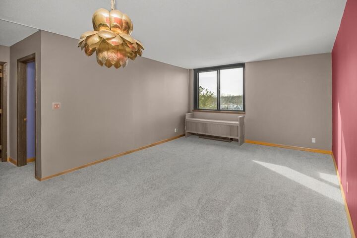 Property Photo:  1181 Edgcumbe Road 406  MN 55105 