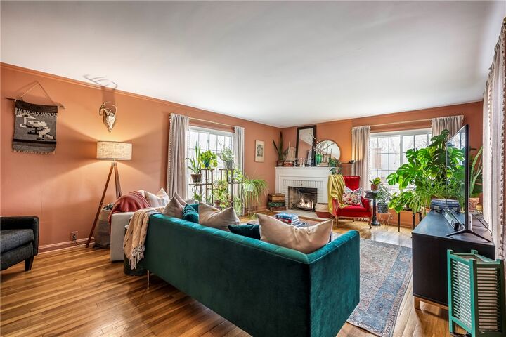 Property Photo:  1201 Oak Ridge Drive  MO 64850 