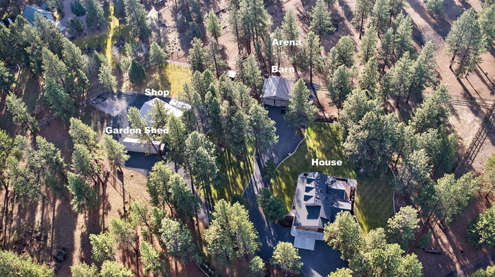 Property Photo: 69219 Yellow Daisy Lane OR 97759