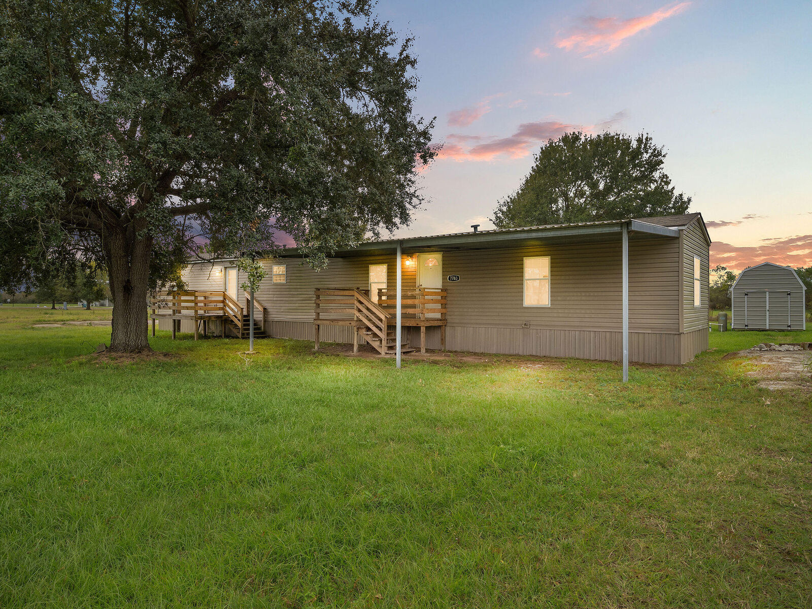 Property Photo:  7783 Acadian Ln  LA 70607 