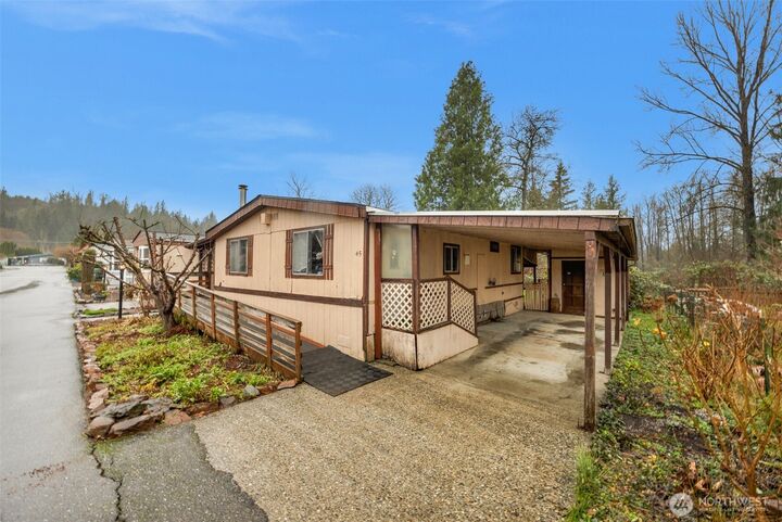 Property Photo: 212 Old Owen Road 45 WA 98294