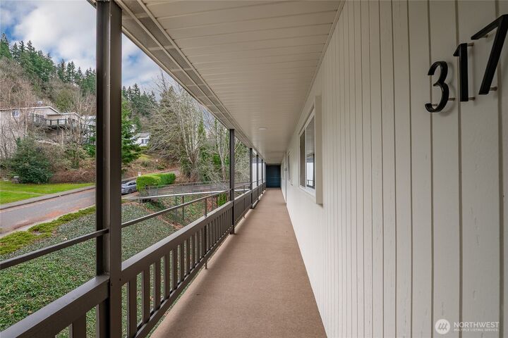 Property Photo:  819  High Street 317  WA 98225 