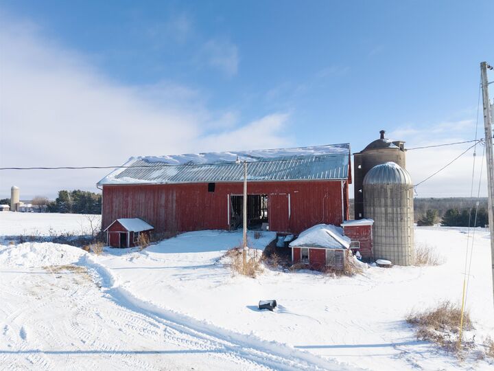 Property Photo: E8834 County Road N WI 54961-8515