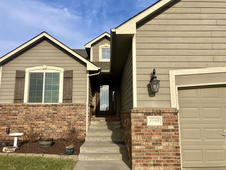 Property Photo:  1160 N Countrywalk Ct  KS 57133 