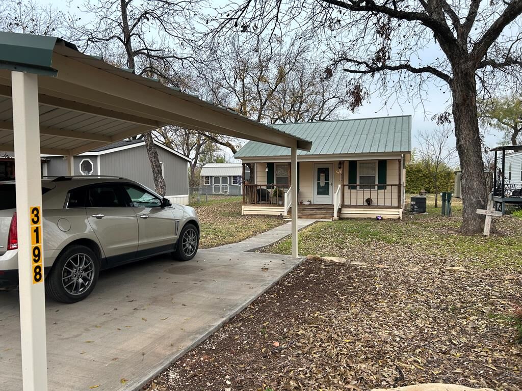 Property Photo:  3198 Fruitland Farm Court  TX 76903 