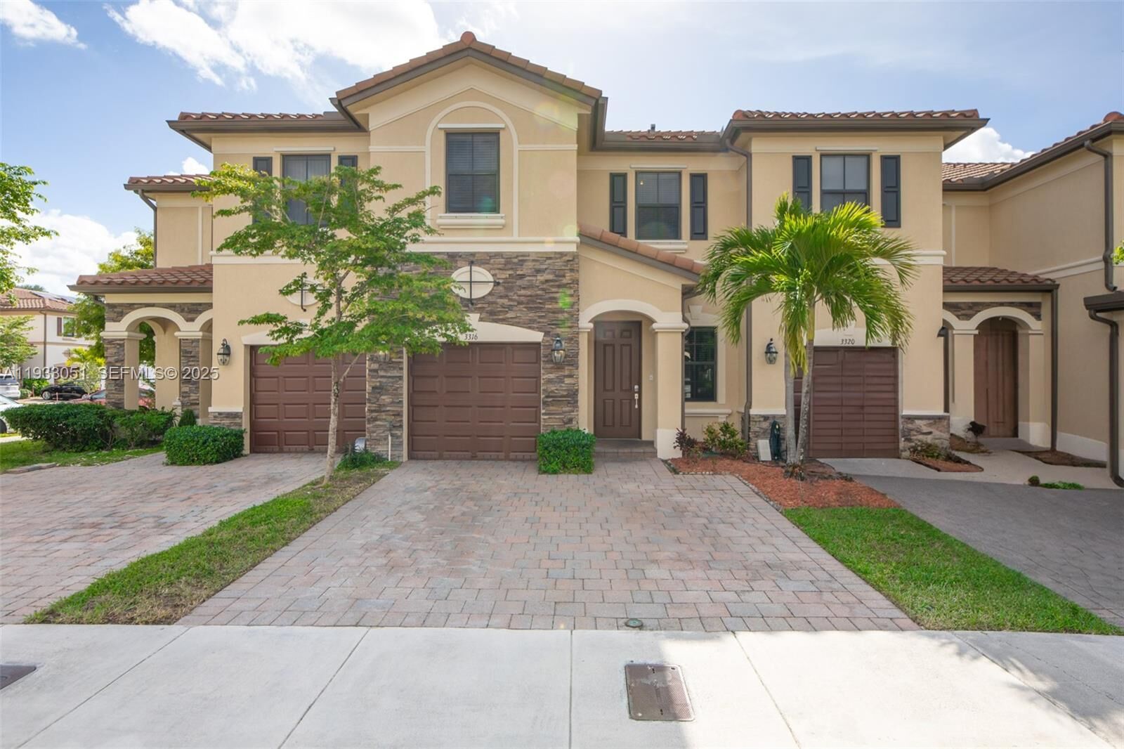 Property Photo:  3316 W 91st Ter  FL 33018 
