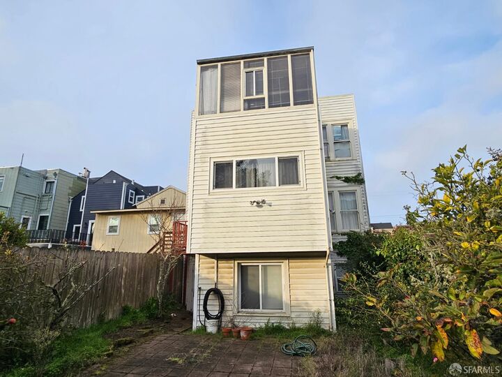 Property Photo:  1362 25th Avenue  CA 94122 