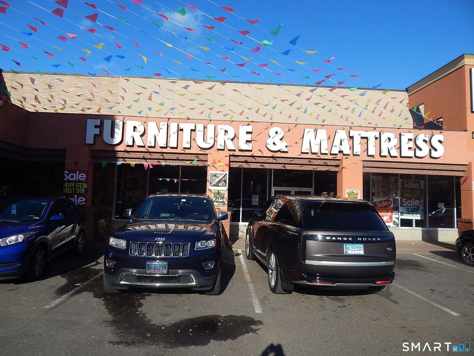 Property Photo:  1200 Park Street  CT 06106 