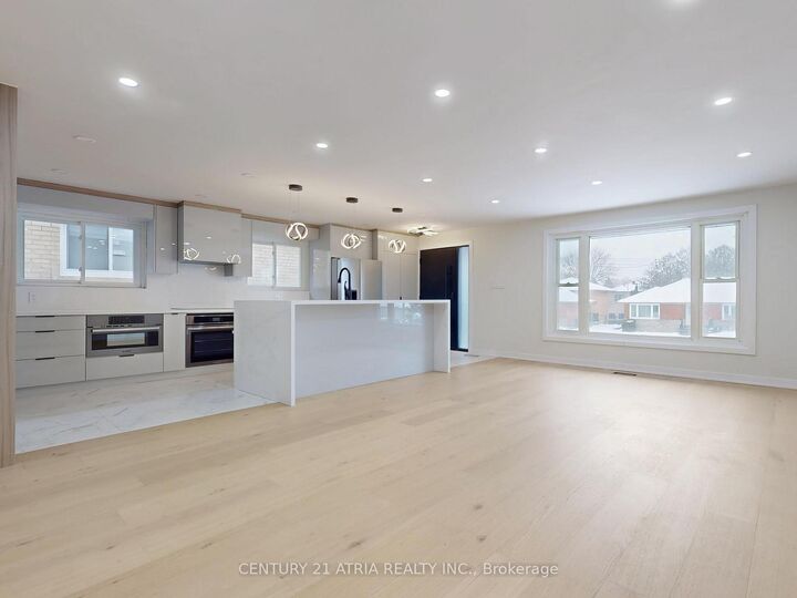 Property Photo:  57 Saddle Ridge Drive  ON M4A 1Z6 